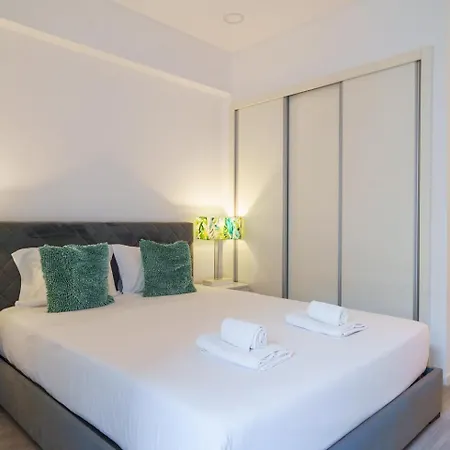 Guestready - Luxe Living In شقة